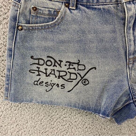 Ed Hardy Women's Swallow Raw Cut Hems Denim Shorts Light Tint | Size: 28 - Picture 2 of 15